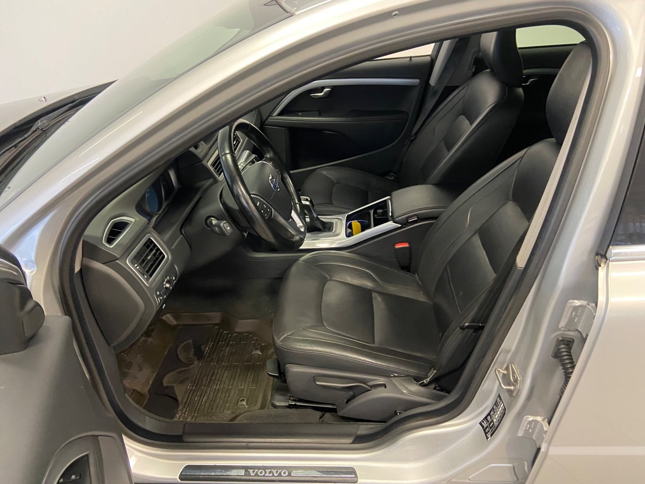 Volvo V70 2015, bild 2/6