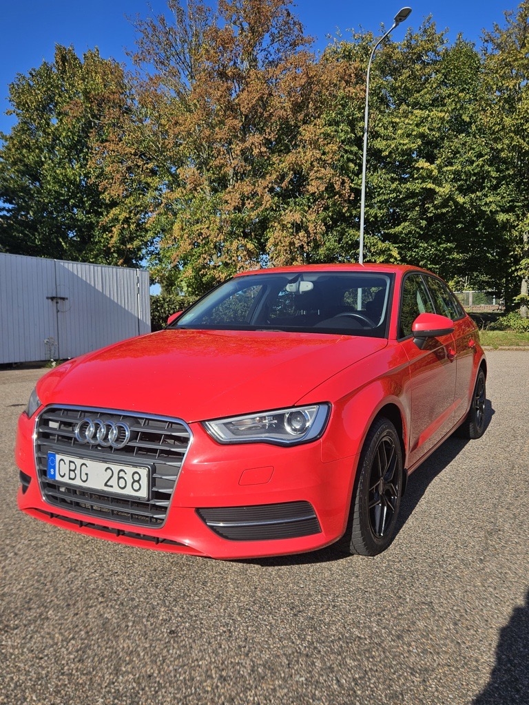 Audi A3 Sportback 2.0 TDI Manuell 2014, bild 2/10