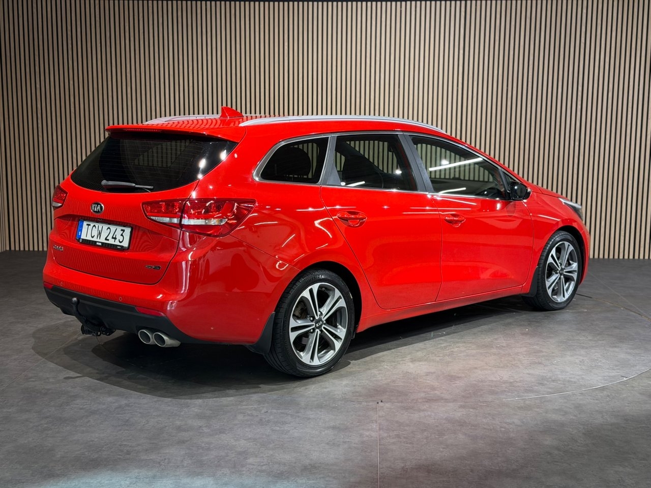 Kia Ceed SW 1.6 CRDi GT-Line 2017, bild 3/10