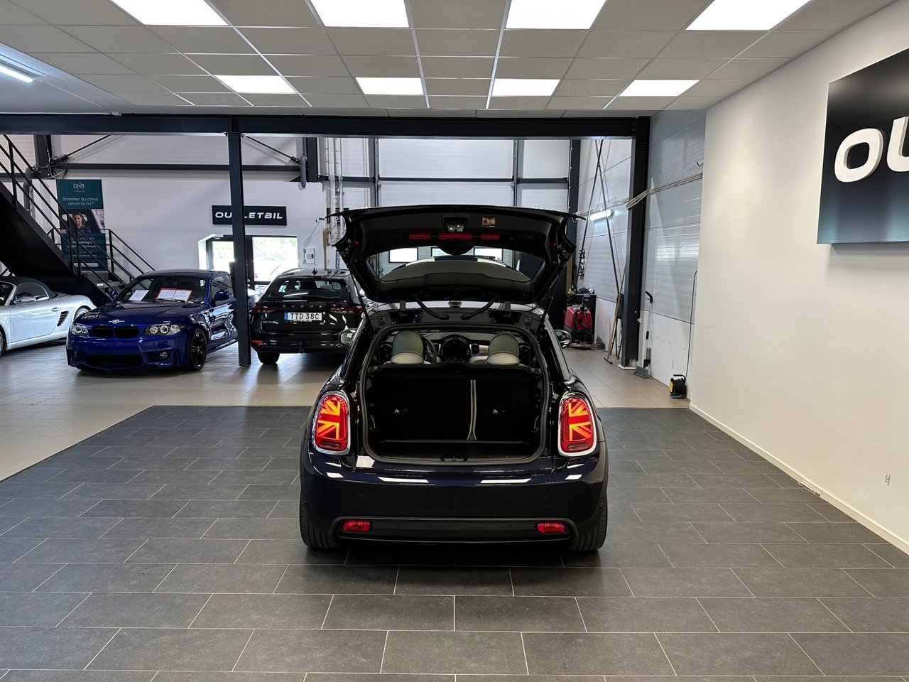 MINI Cooper SE SE Maximise 2023, photo 7/10