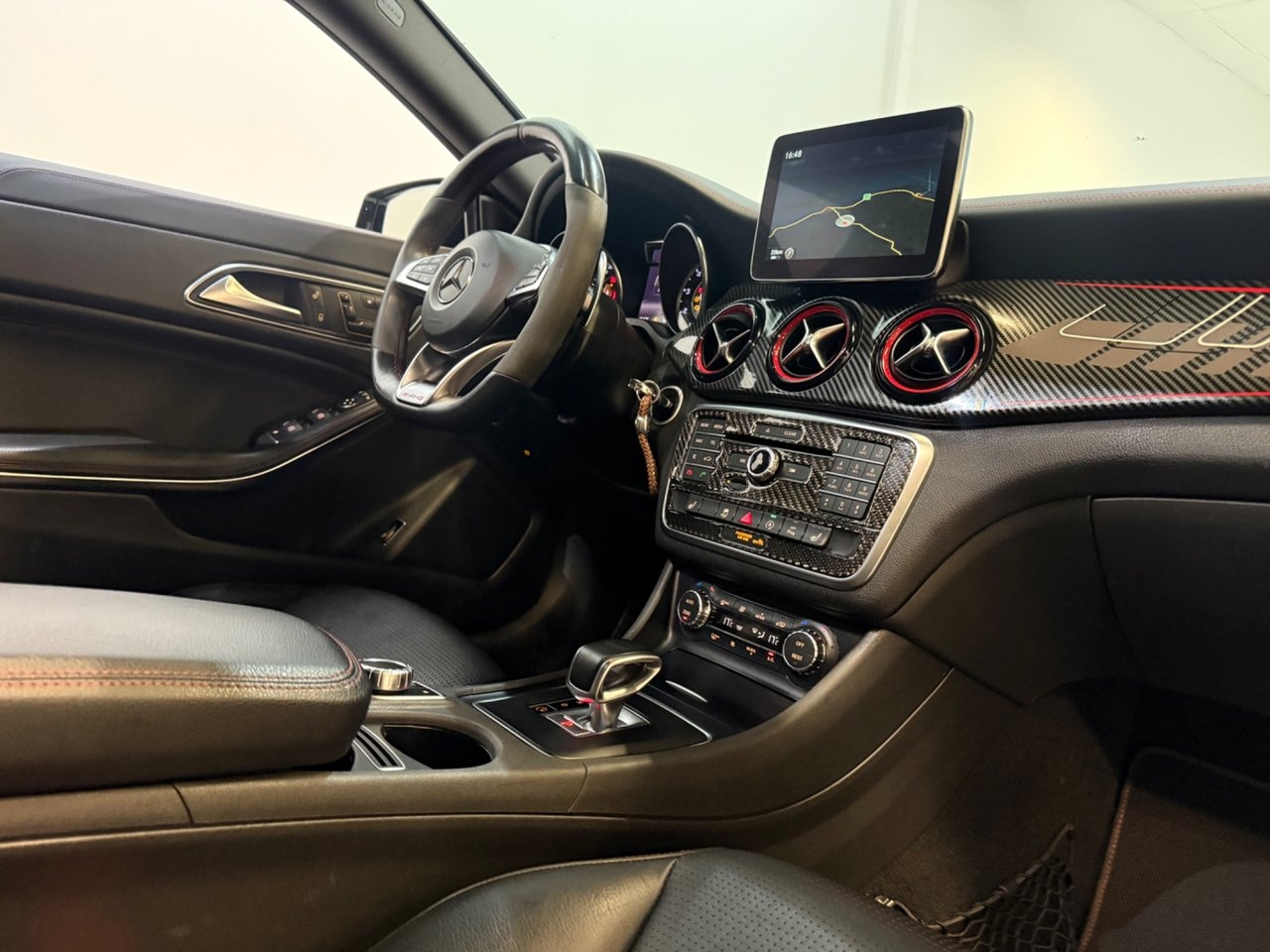 Mercedes-Benz CLA 2015, photo 7/10
