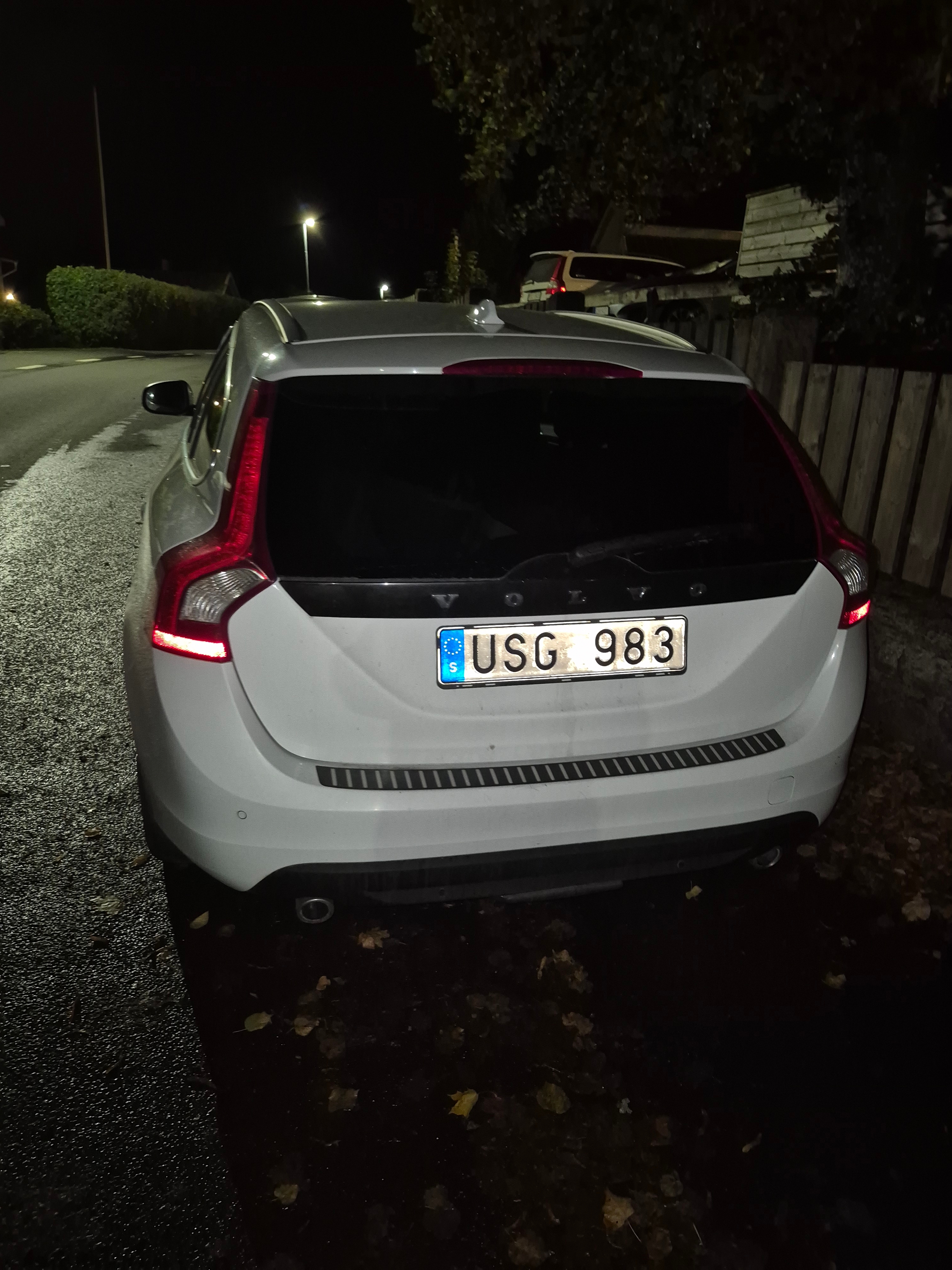 Volvo V60 D4 AWD Geartronic 2013, bild 4/5