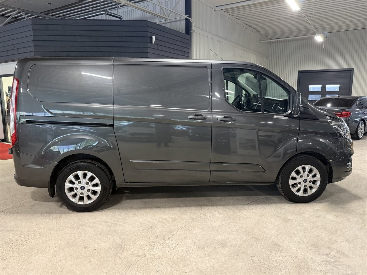 Ford Transit Custom 2018, kuva 3/10