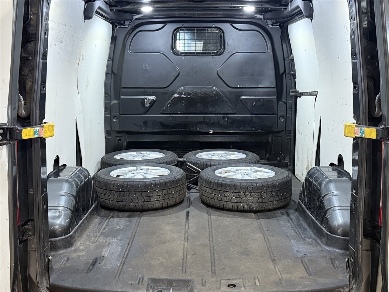 Ford Transit Custom 2018, kuva 6/10