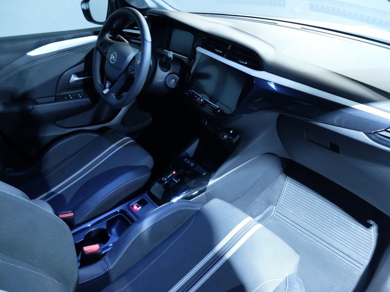 Opel Corsa GS P100 AUT BLACK ROOF Apple 2025, kuva 6/8