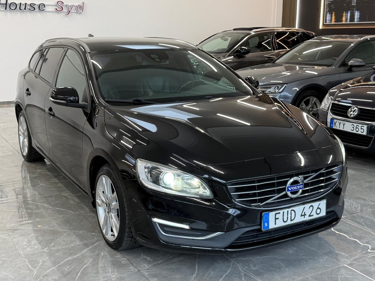 Volvo V60 2016, bild 2/10