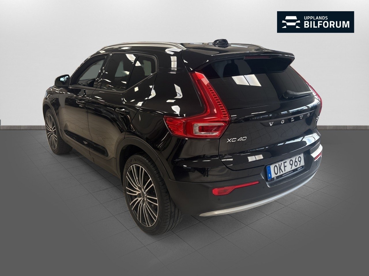 Volvo XC40 D4 AWD Momentum Navi 190hk 2018, kuva 6/14