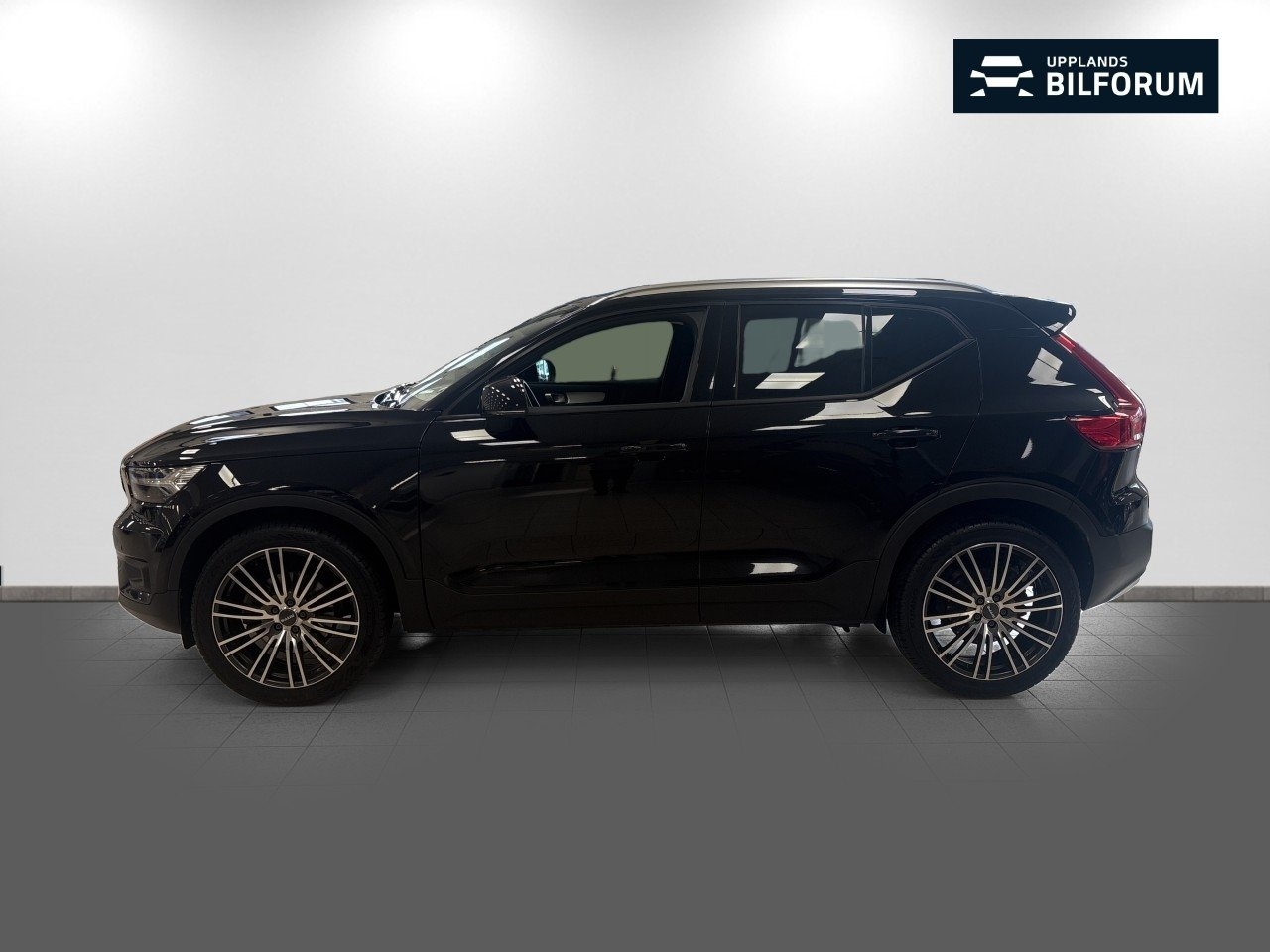 Volvo XC40 D4 AWD Momentum Navi 190hk 2018, kuva 4/14