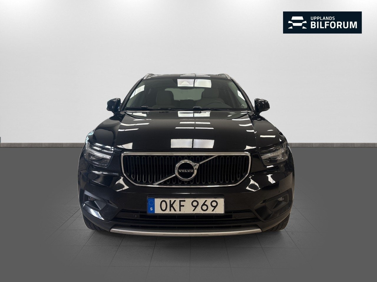 Volvo XC40 D4 AWD Momentum Navi 190hk 2018, kuva 2/14