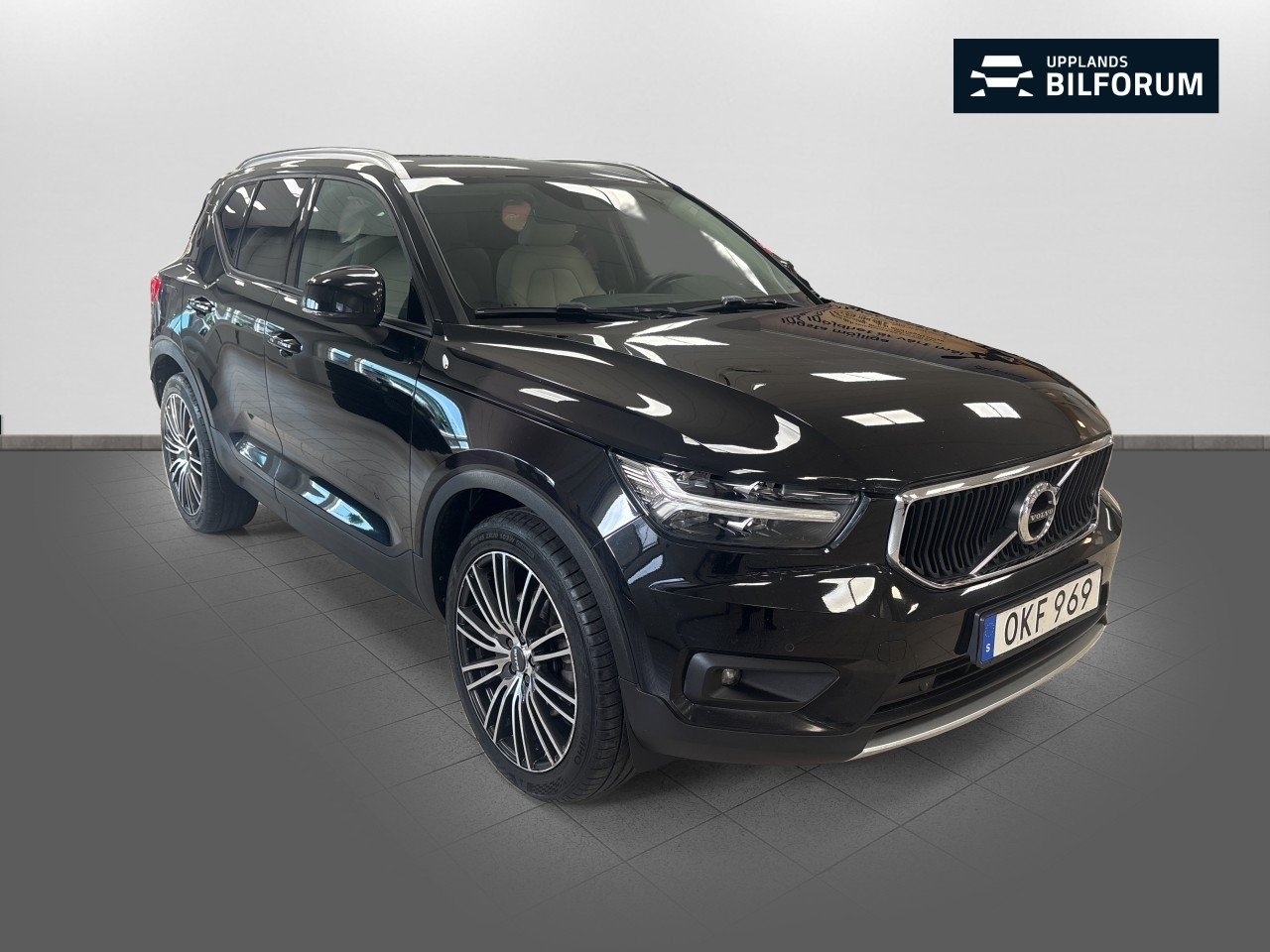 Volvo XC40 D4 AWD Momentum Navi 190hk 2018, kuva 3/14
