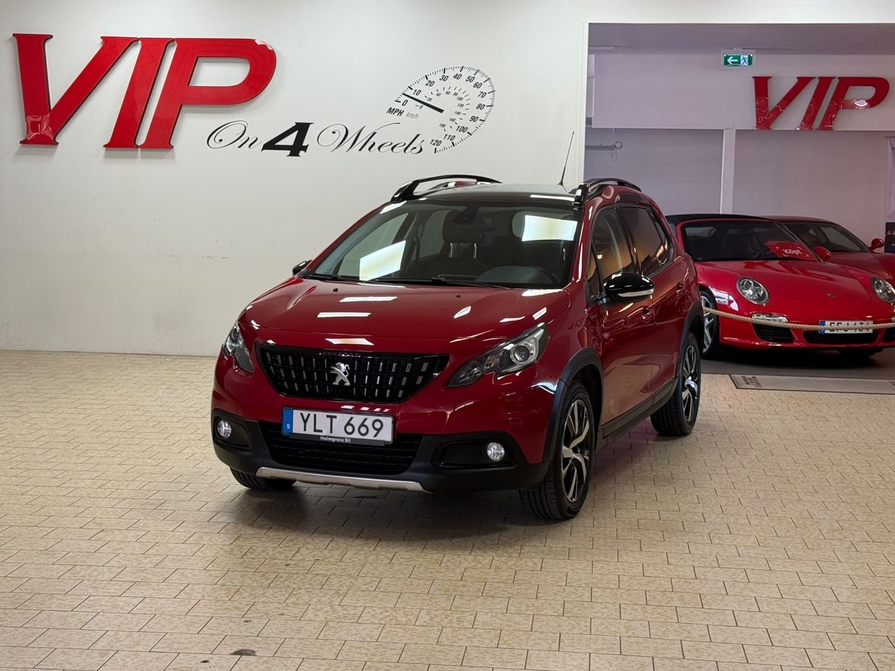 Peugeot 2008 1.2 (110 hk)PureTech EAT 2018, bild 3/10