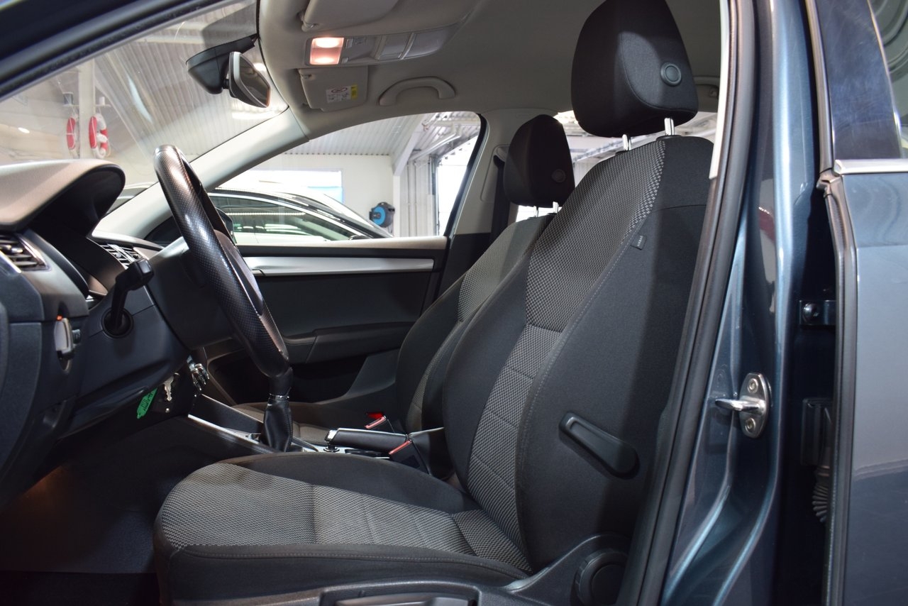 Skoda Octavia 2017, bild 6/10
