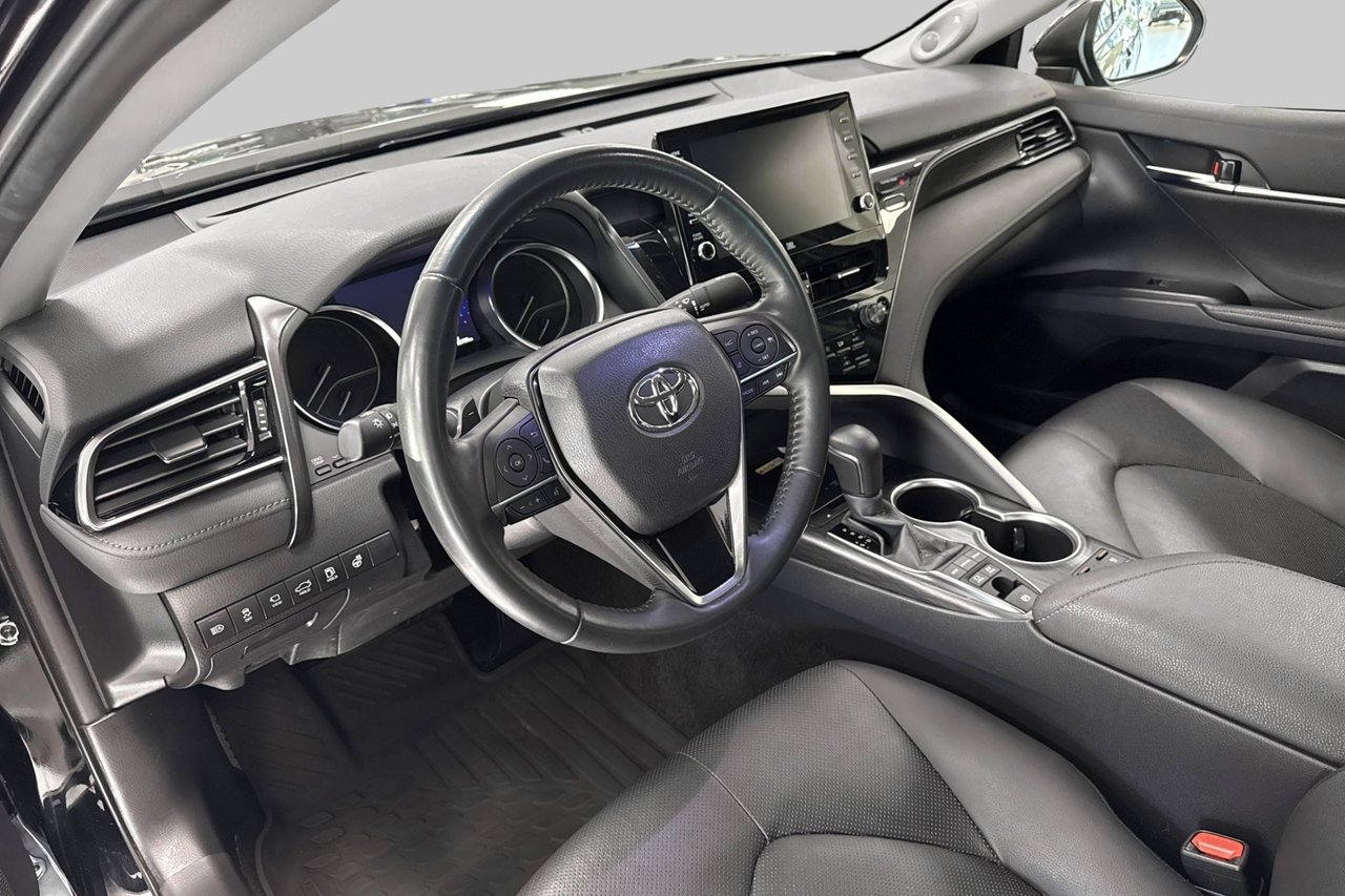 Toyota Camry Hybrid CVT Executive 2023, bild 7/10