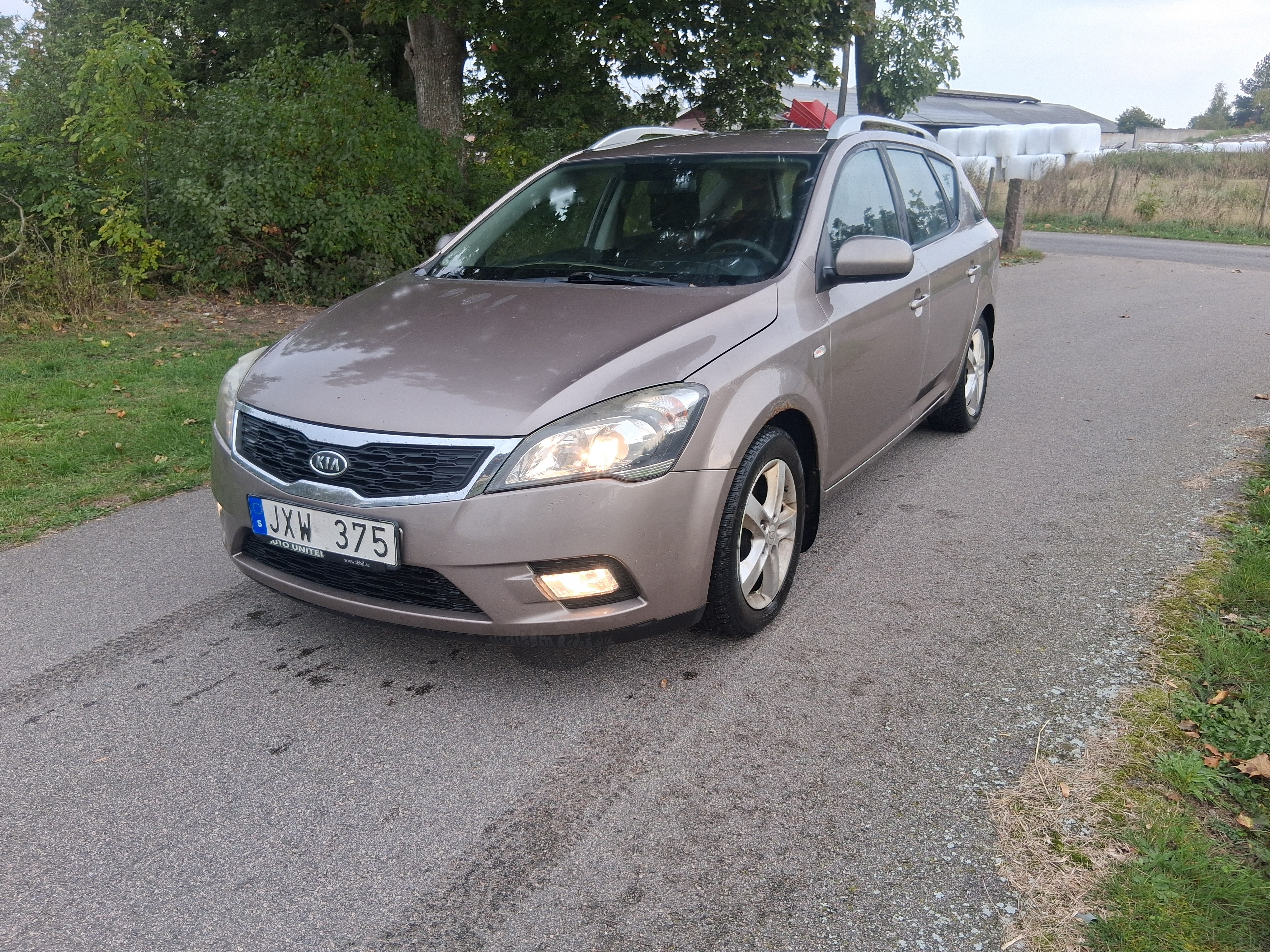 Kia Ceed _sw 1.6 CVVT Manuell 2010, bild 2/6