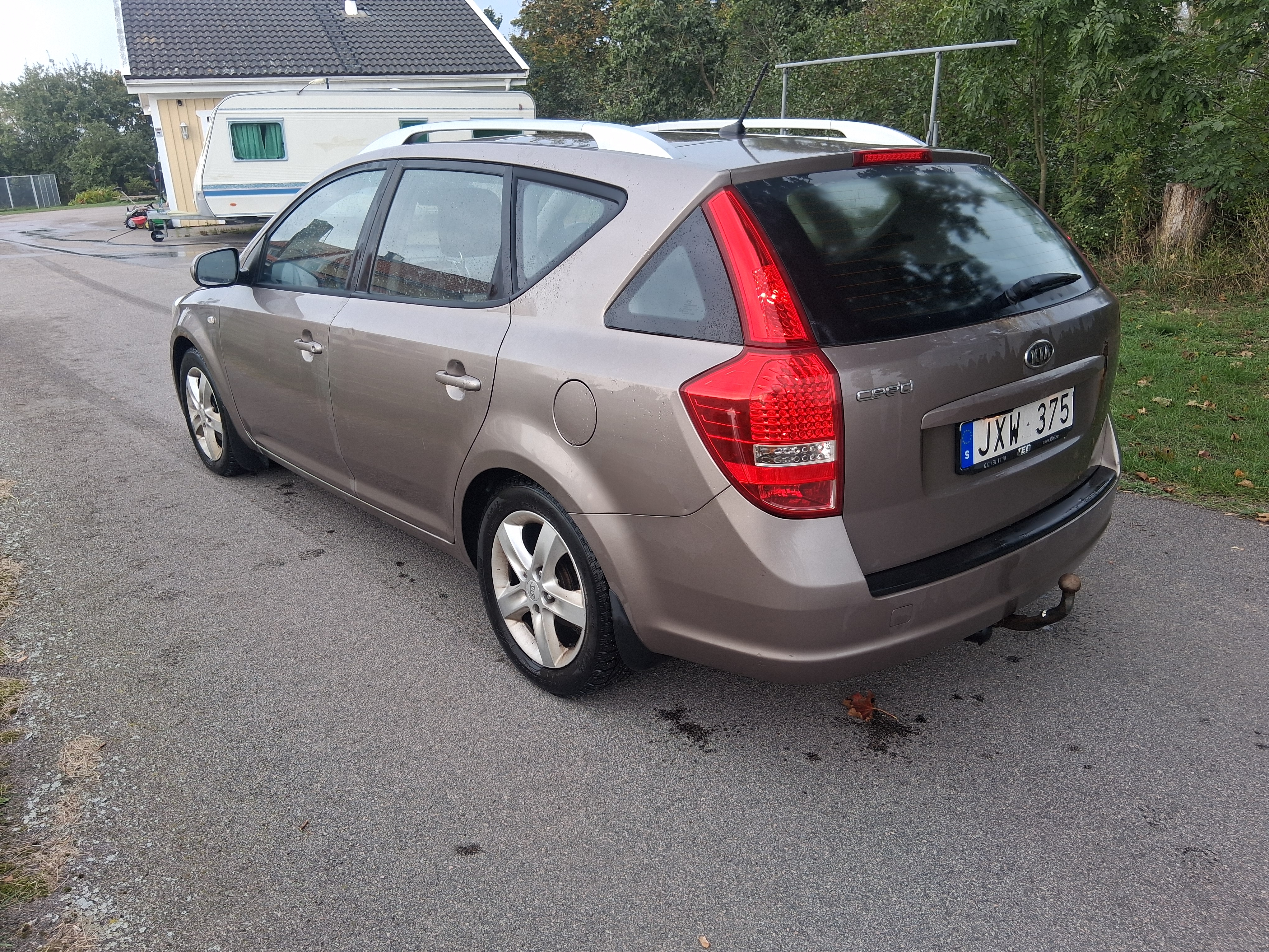 Kia Ceed _sw 1.6 CVVT Manuell 2010, bild 4/6