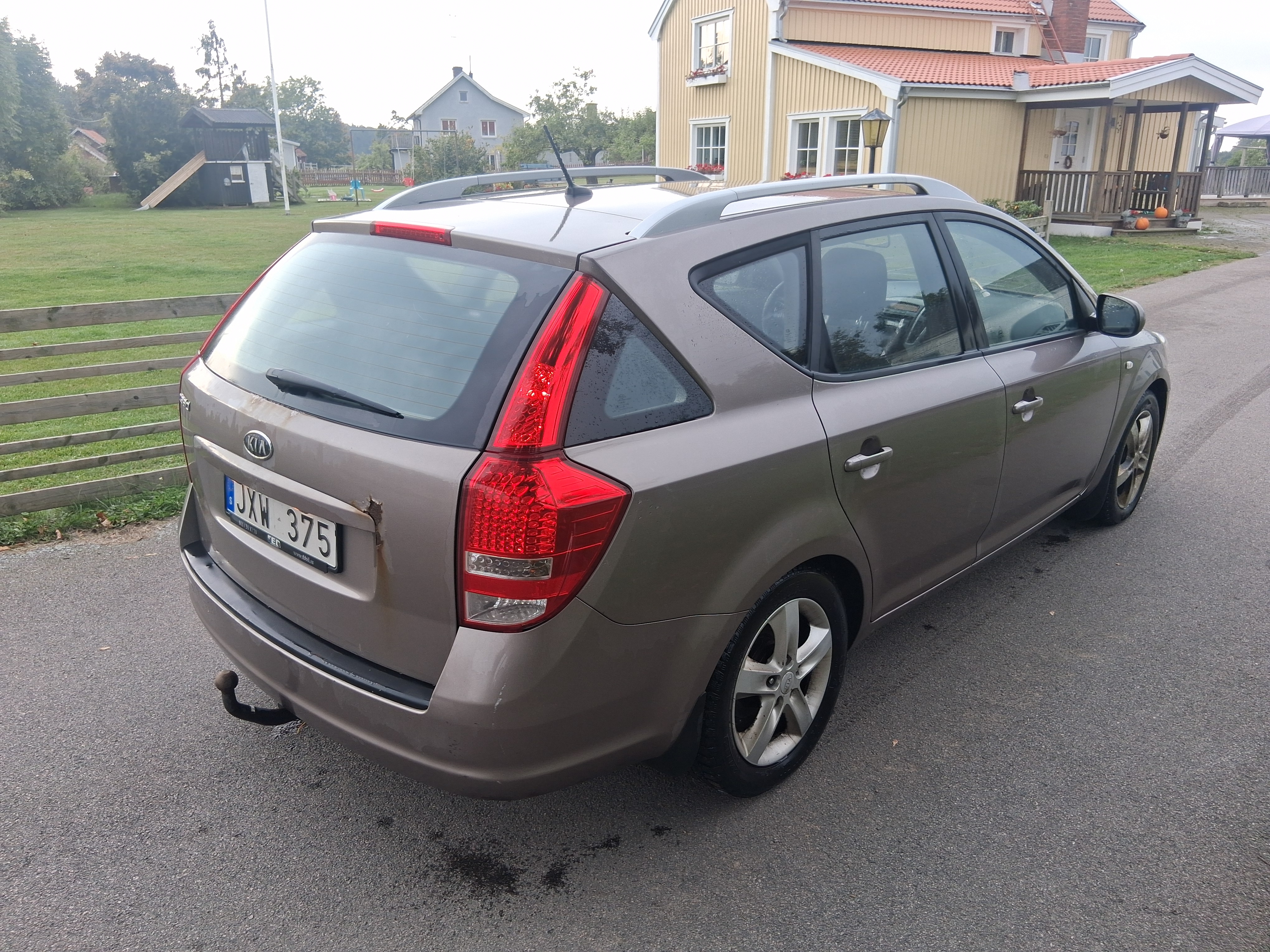 Kia Ceed _sw 1.6 CVVT Manuell 2010, bild 3/6