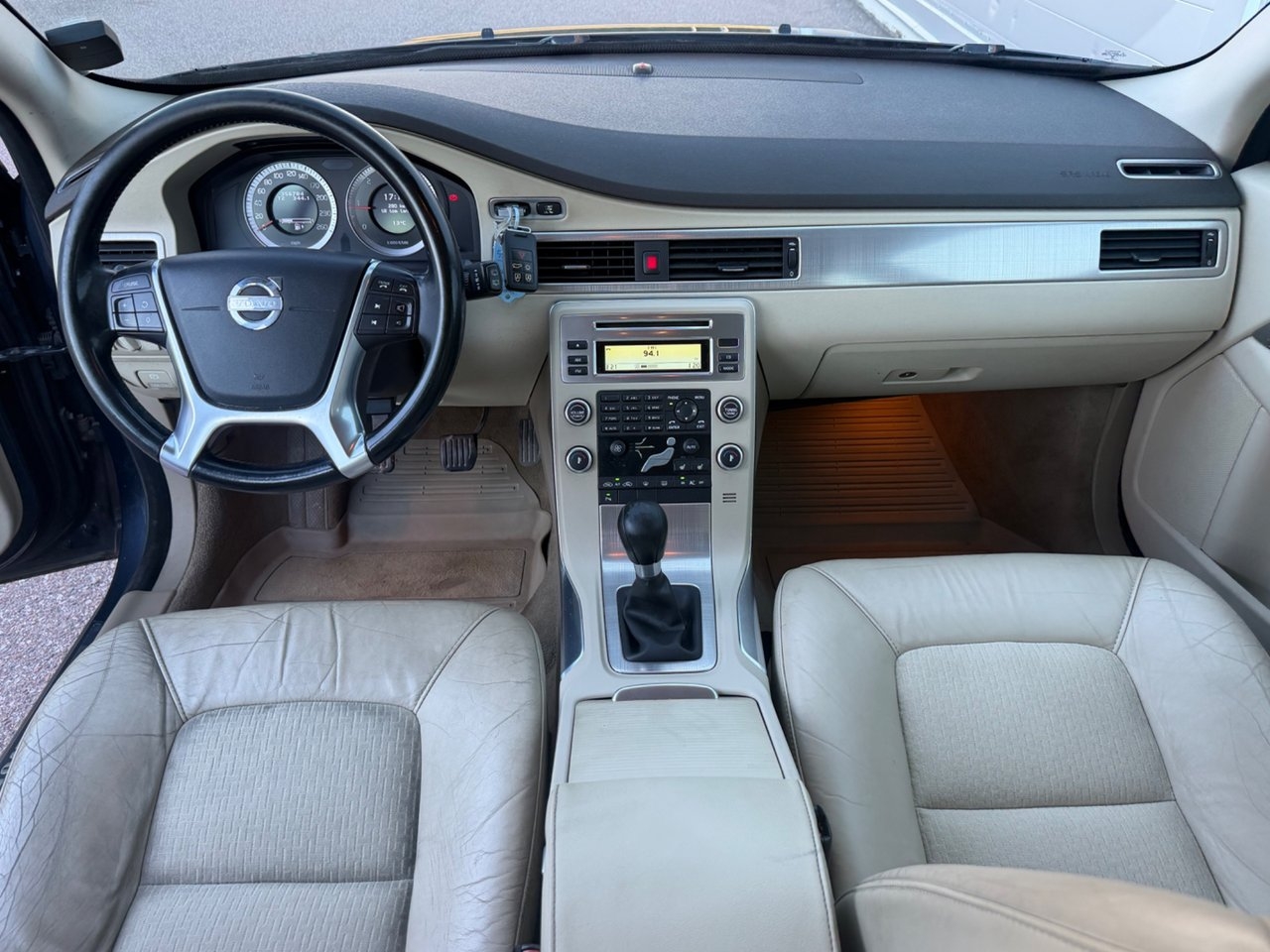 Volvo V70 D3 Momentum 2011, bild 7/10