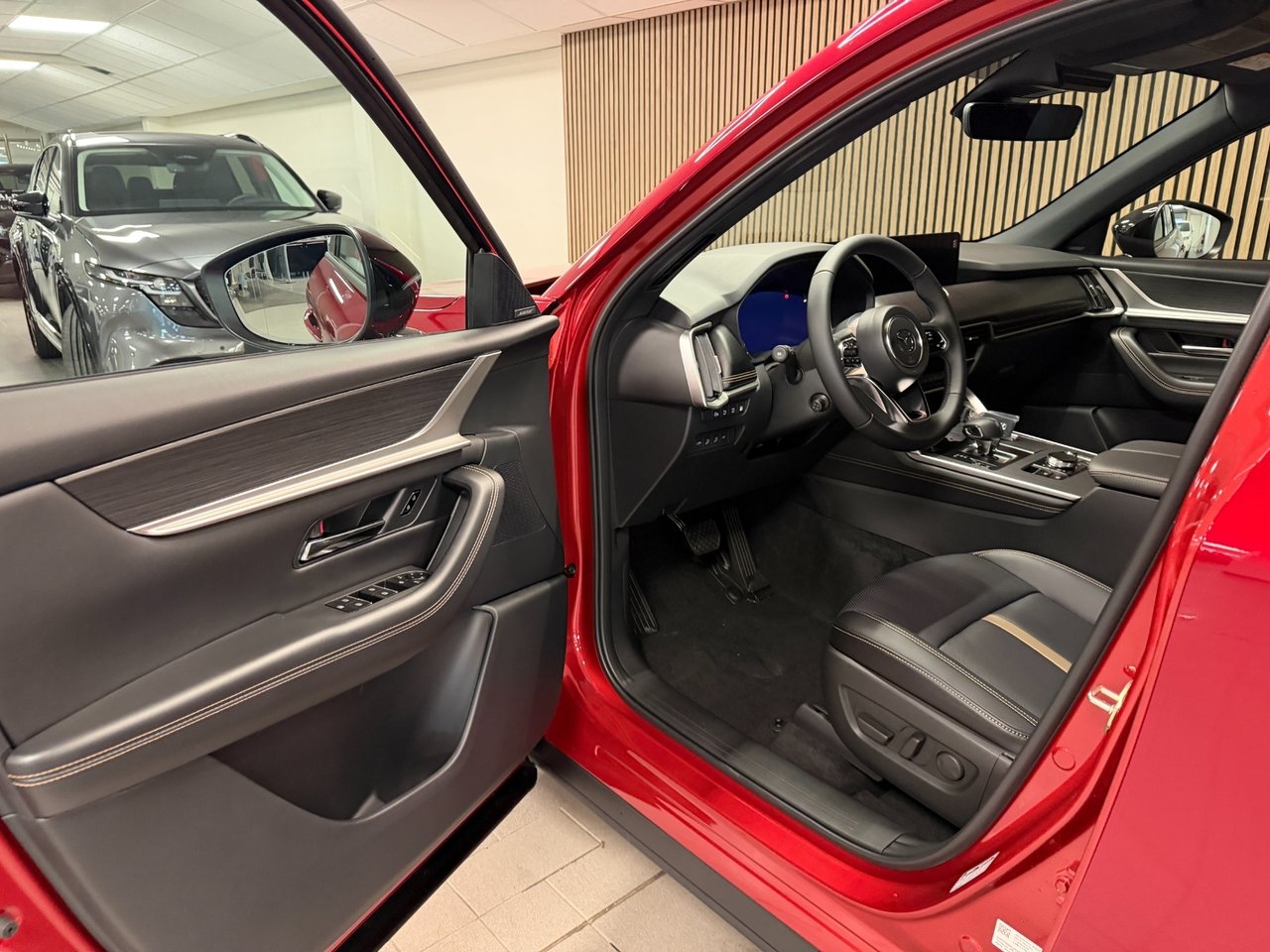 Mazda CX-60 2.5 PHEV Homura, A8, AWD 2026, bild 6/10