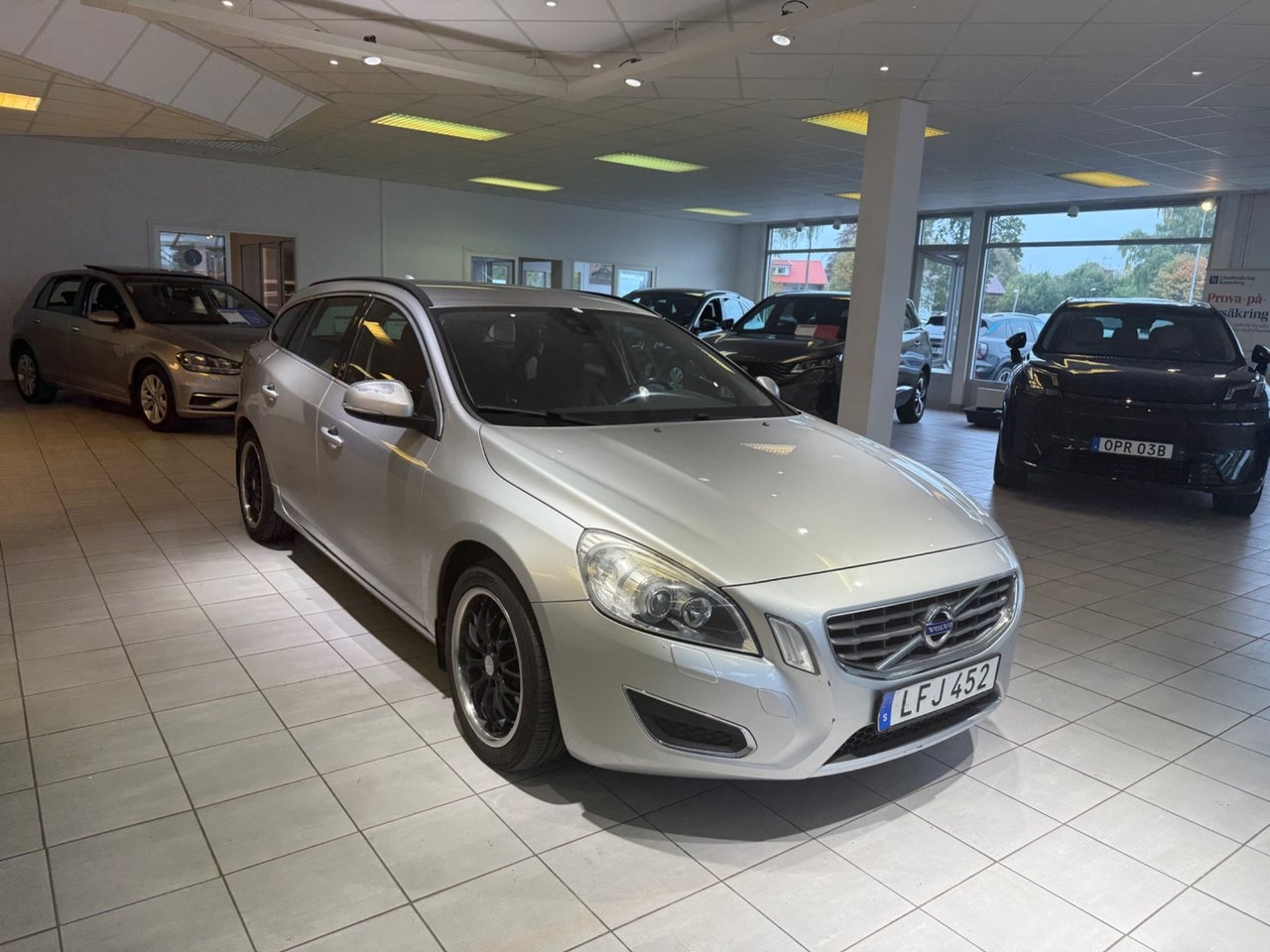 Volvo V60 2.0T Powershift Momentum Drag 2011, bild 3/14