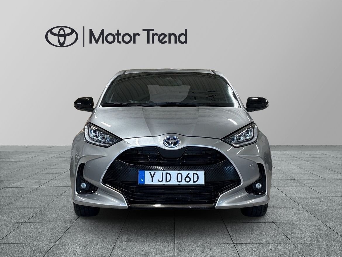 Toyota Yaris Hybrid 1.5 Style Vinterhjul 2023, kuva 6/10