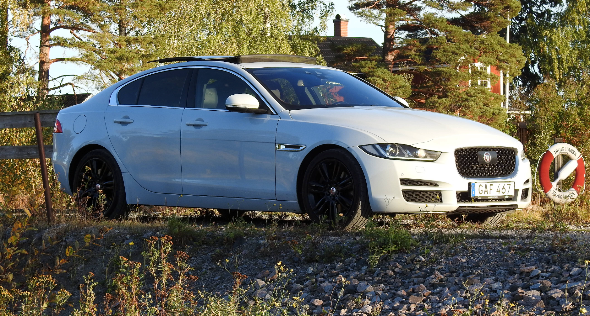 Jaguar XE
