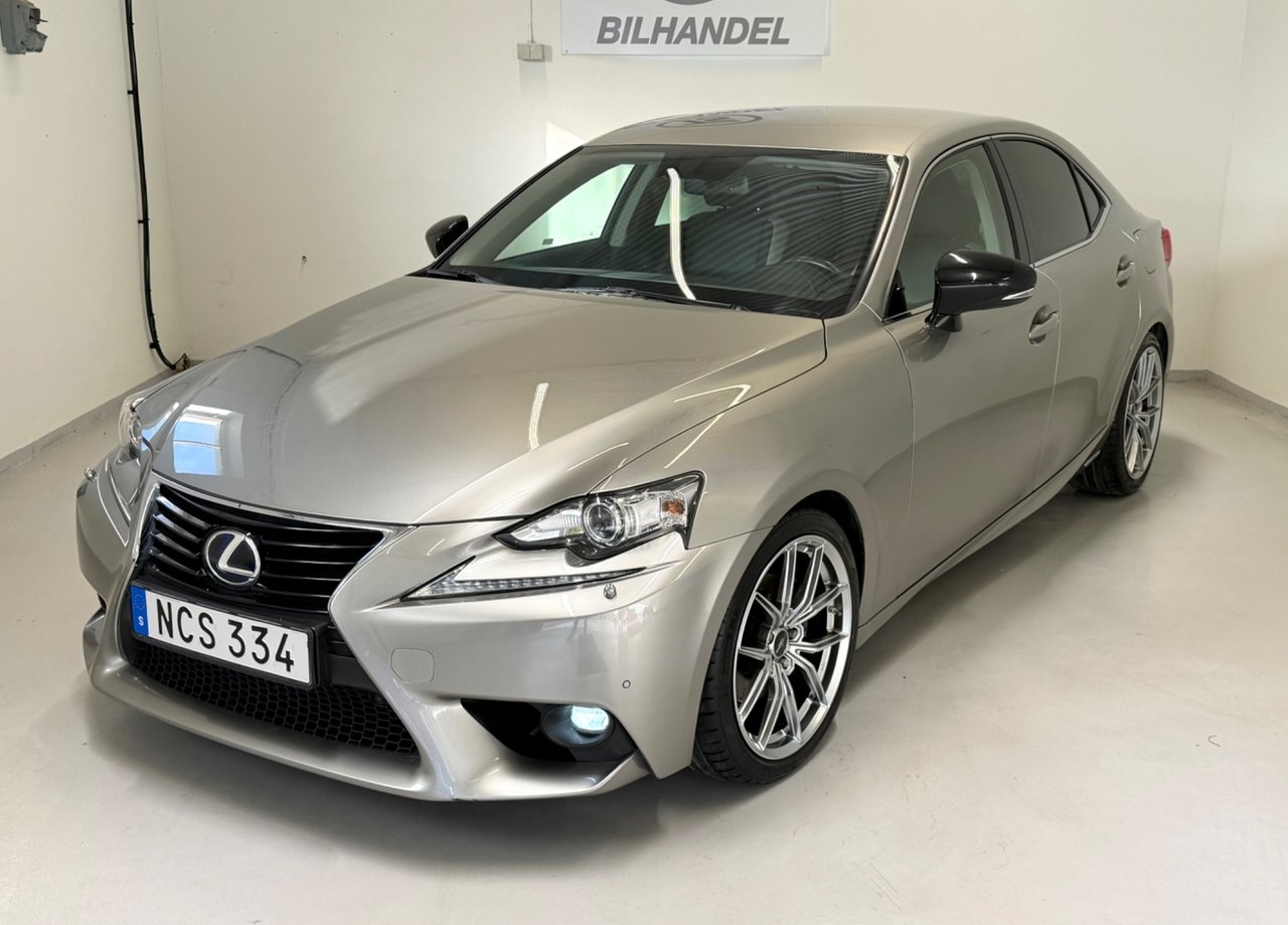 Lexus IS 2016, bild 3/10