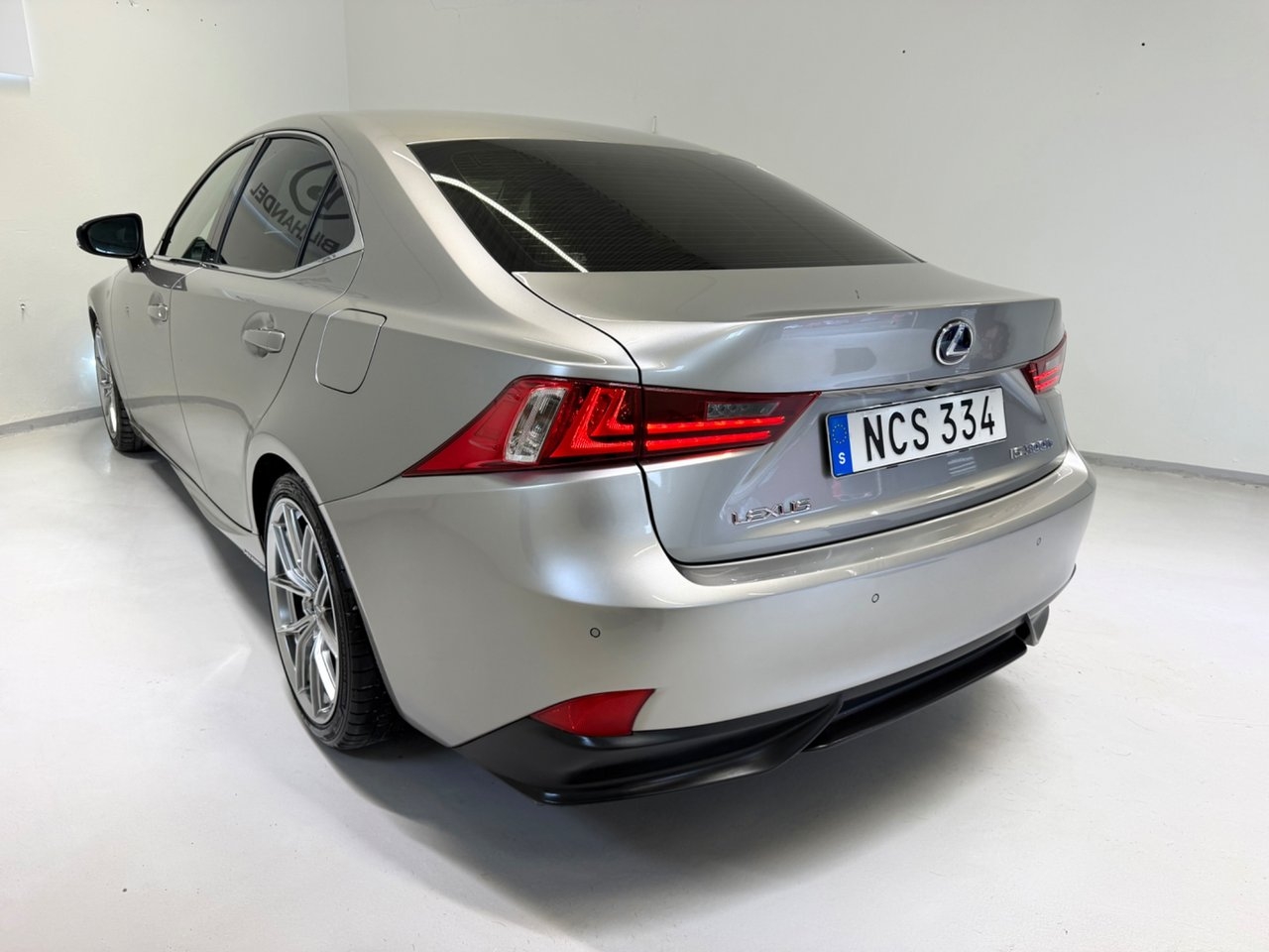 Lexus IS 2016, bild 6/10