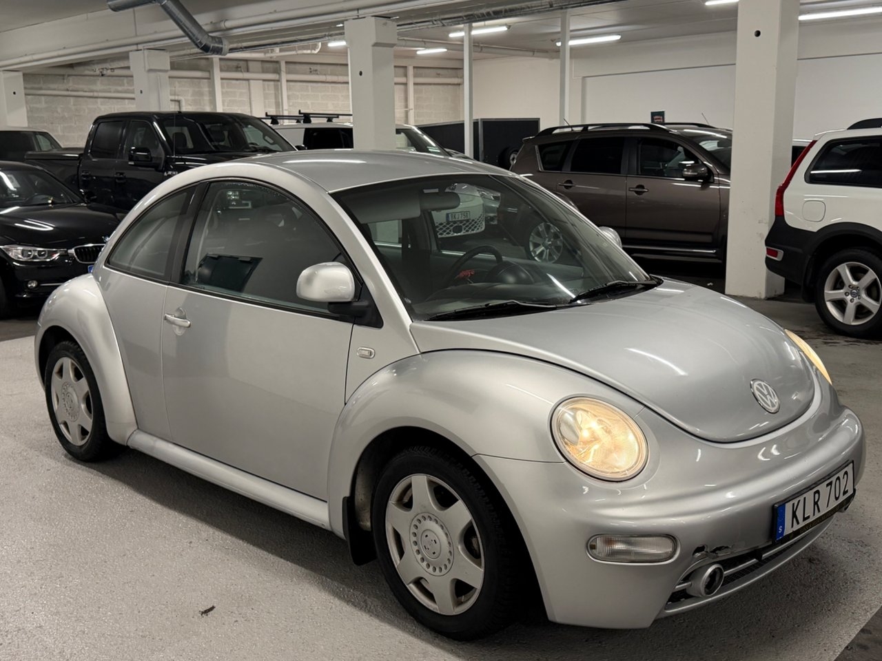 Volkswagen New Beetle 1999, bild 2/9