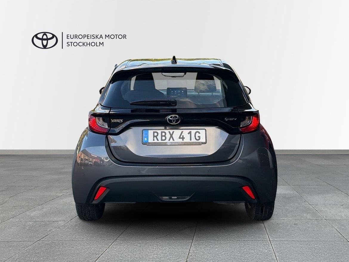 Toyota Yaris 2025, bild 4/10