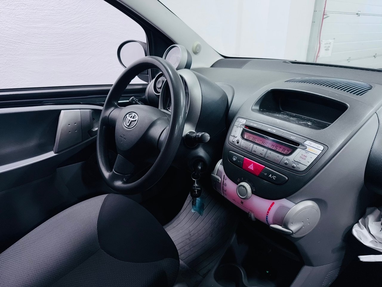 Toyota Aygo 2008, bild 5/10