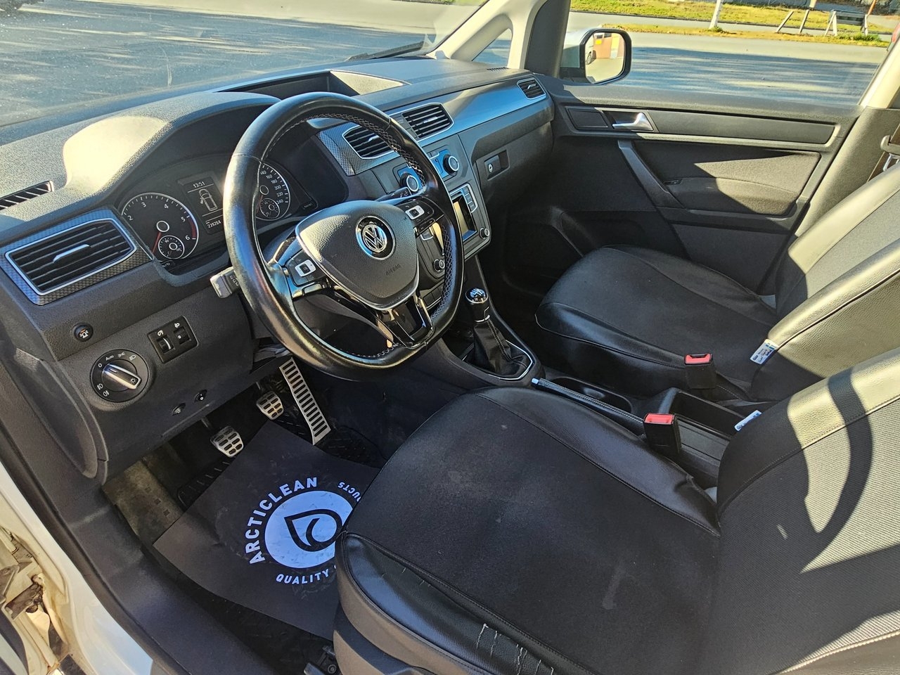 Volkswagen Caddy 2019, bild 5/6