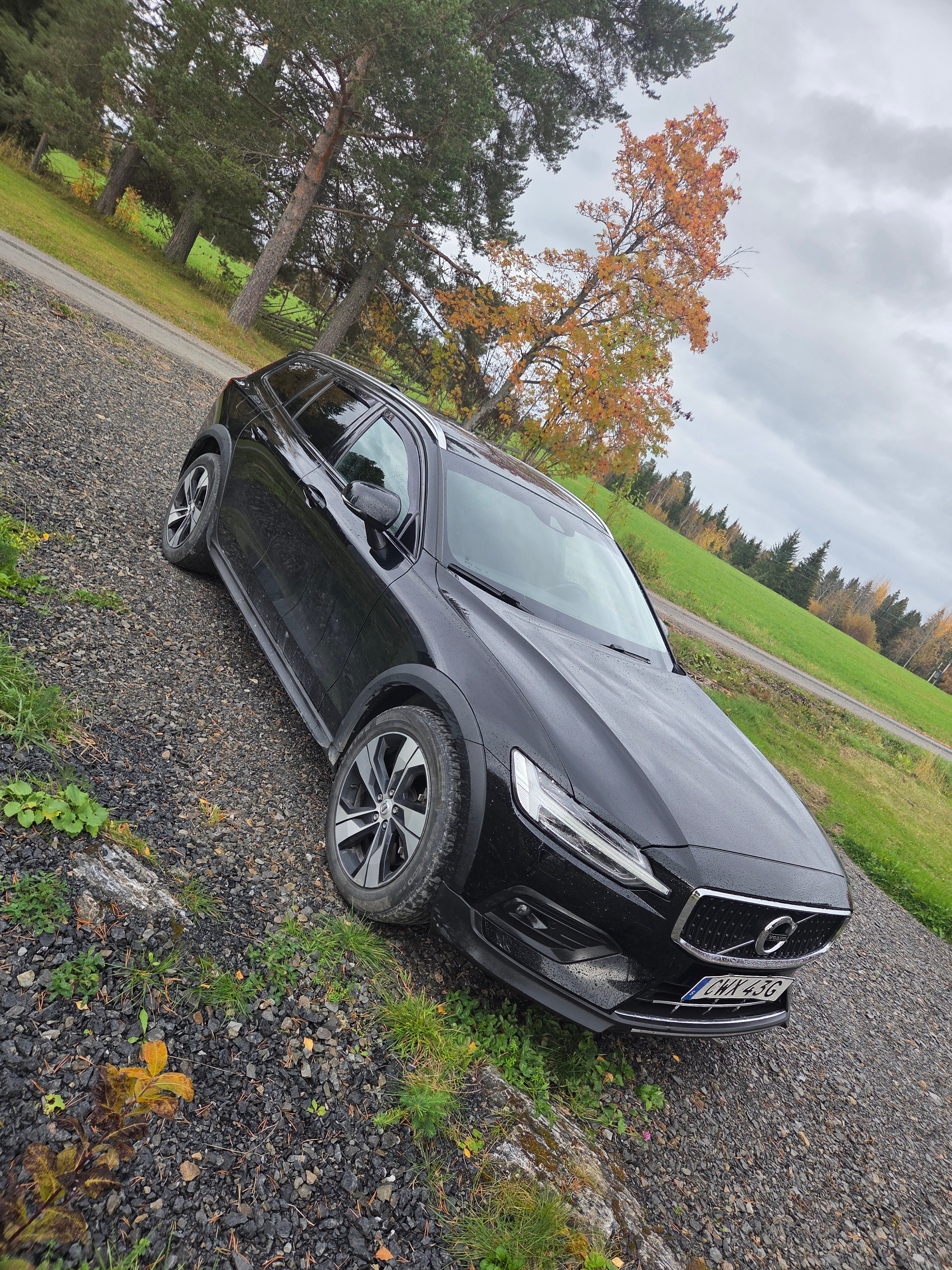 Volvo V60 Cross Country 2020, kuva 3/9