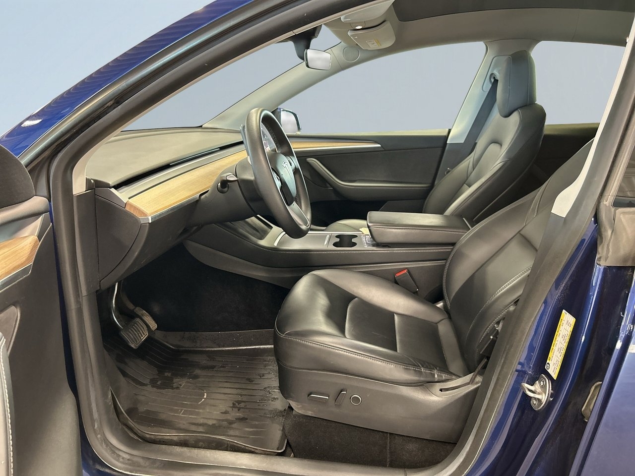 Tesla Model Y 2022, bild 6/19