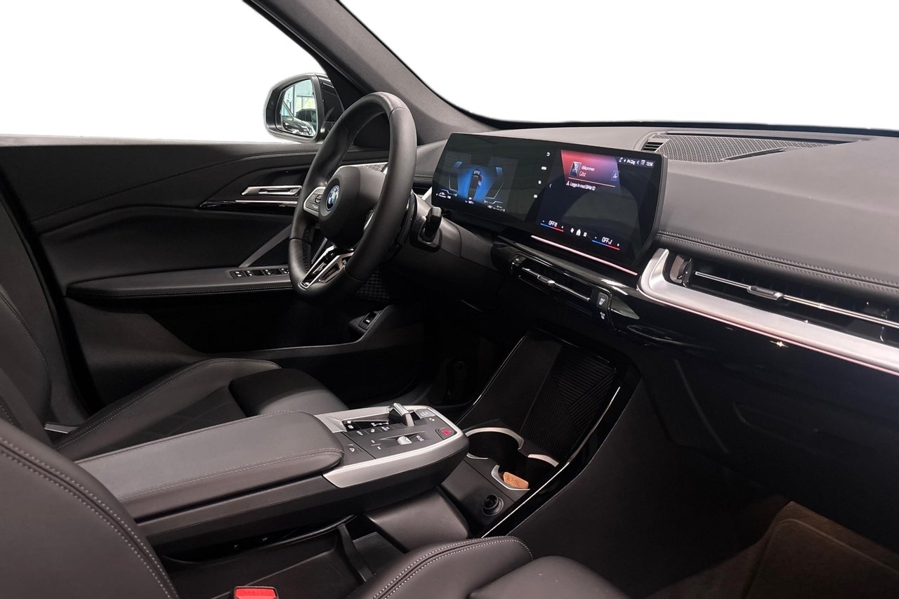 BMW X1 xDrive 25e M-Sport 2025, bild 6/10