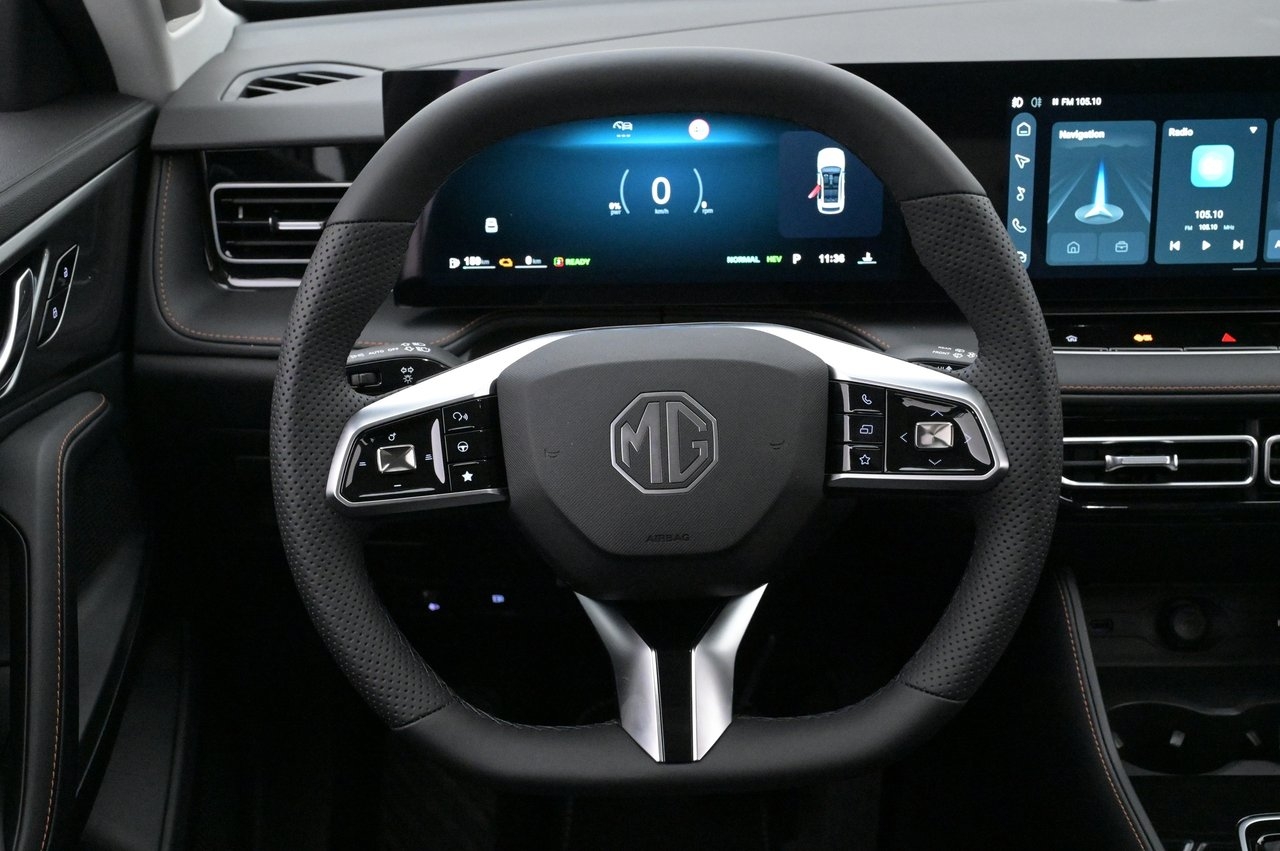 MG HS PHEV Comfort 2025, bild 7/10