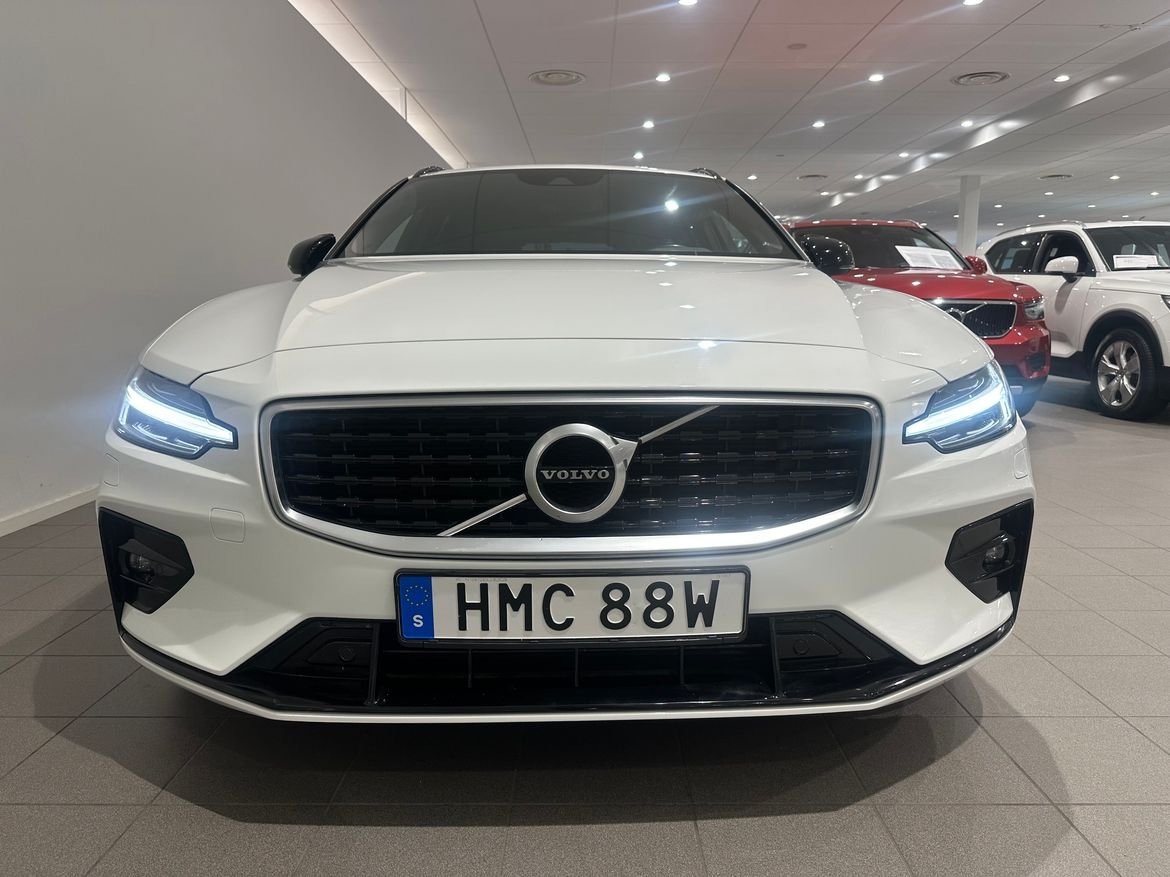 Volvo V60 D3 R-Design 2020, bild 2/10