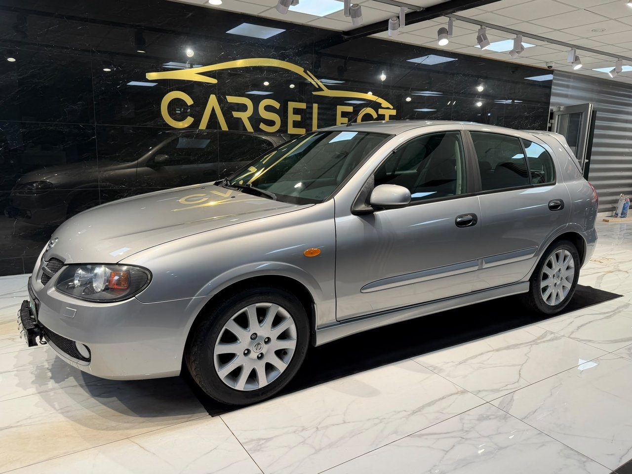 Nissan Almera 2004, bild 2/10