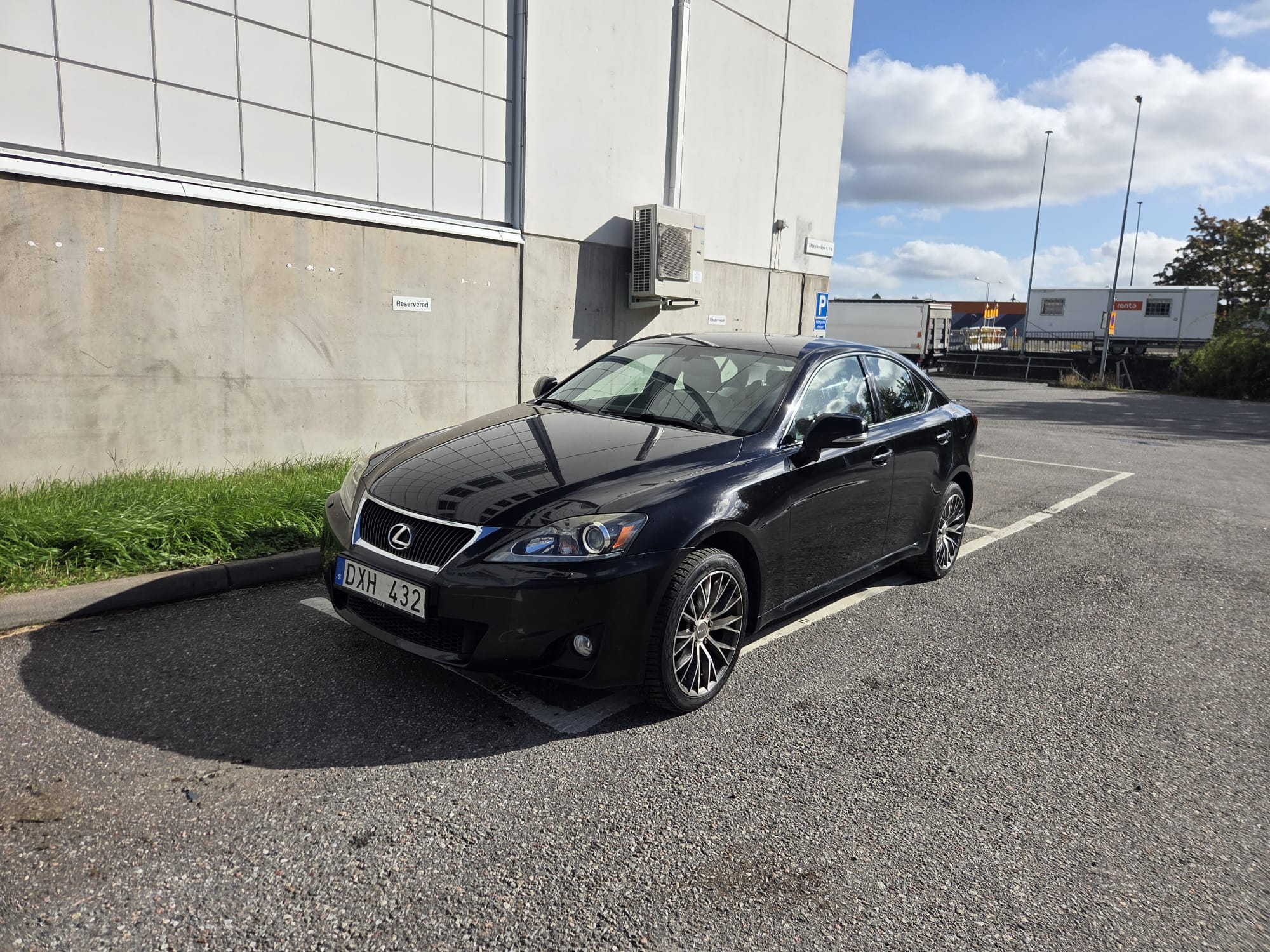 Lexus IS 200d 2.2 Manuell 2012, bild 2/6