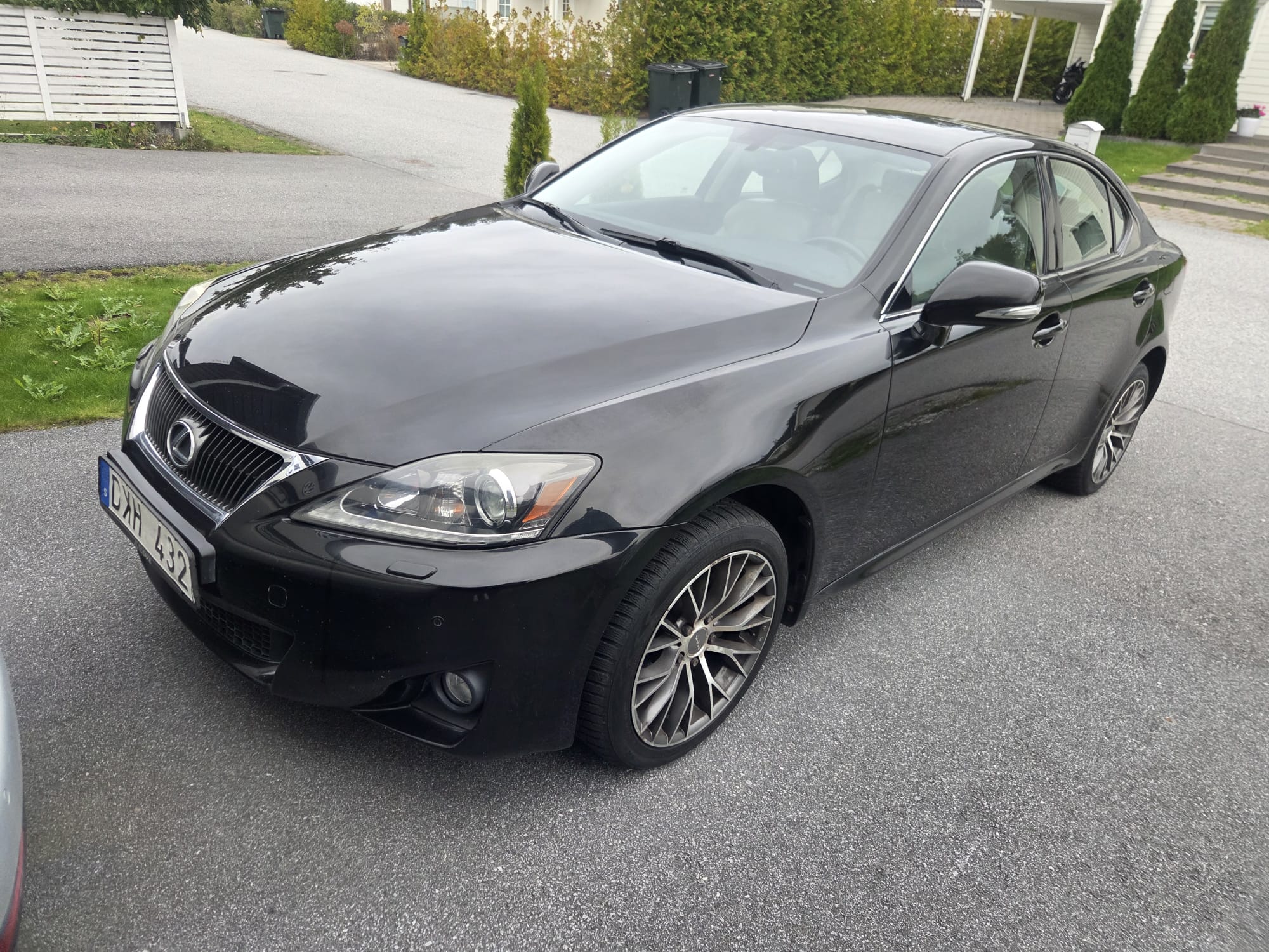 Lexus IS
