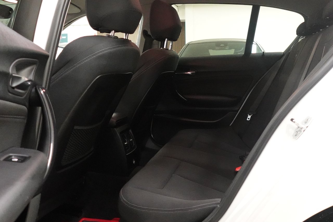 BMW 118 2012, bild 5/10
