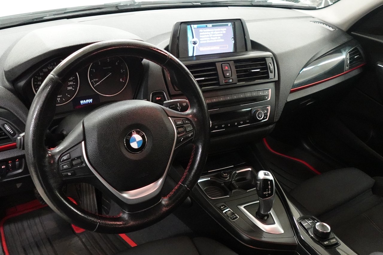 BMW 118 2012, bild 6/10