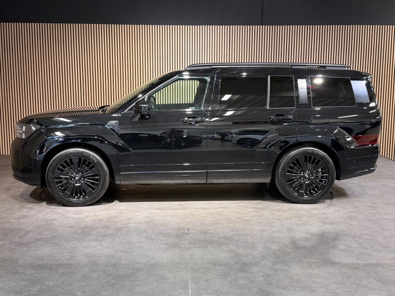 Hyundai Santa Fe 2025, photo 6/10