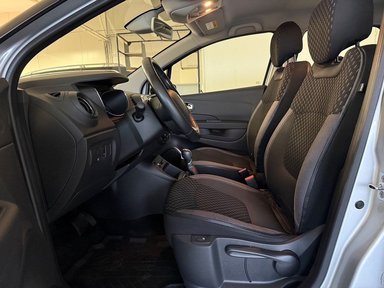 Renault Captur 2017, bild 4/10