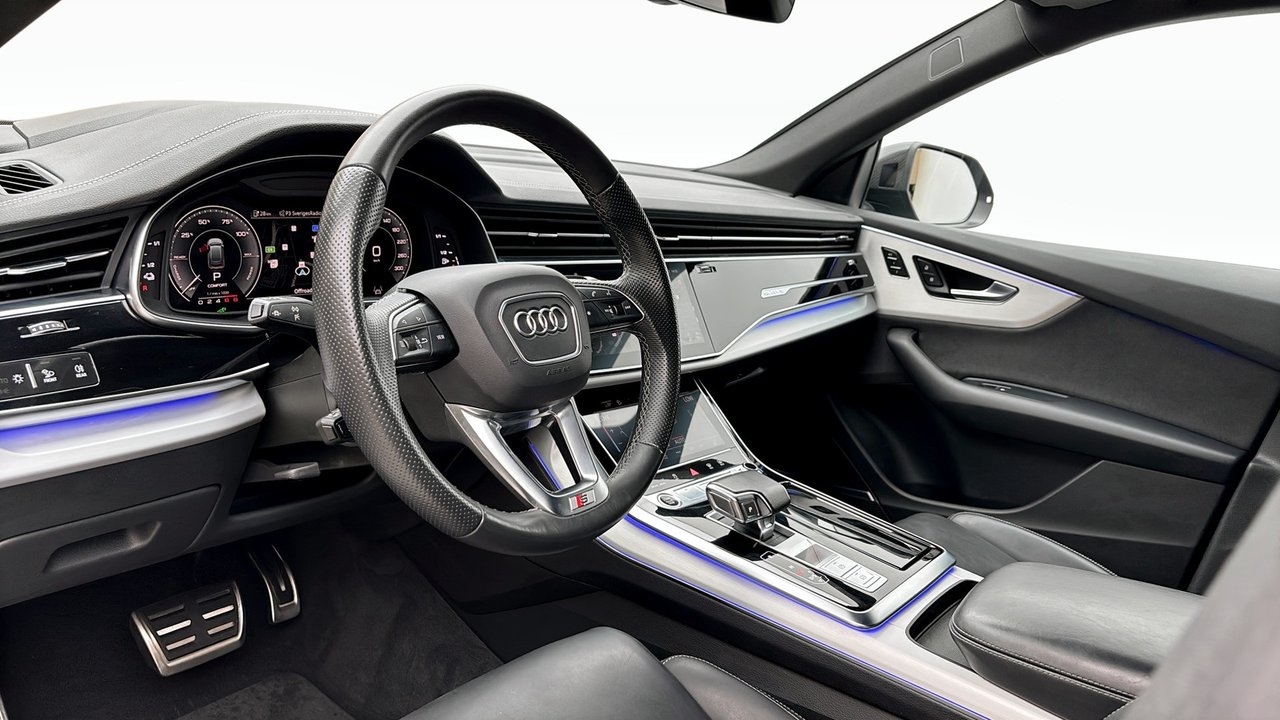 Audi Q8 TFSI e 60 462HK S-Line 2023, photo 7/19