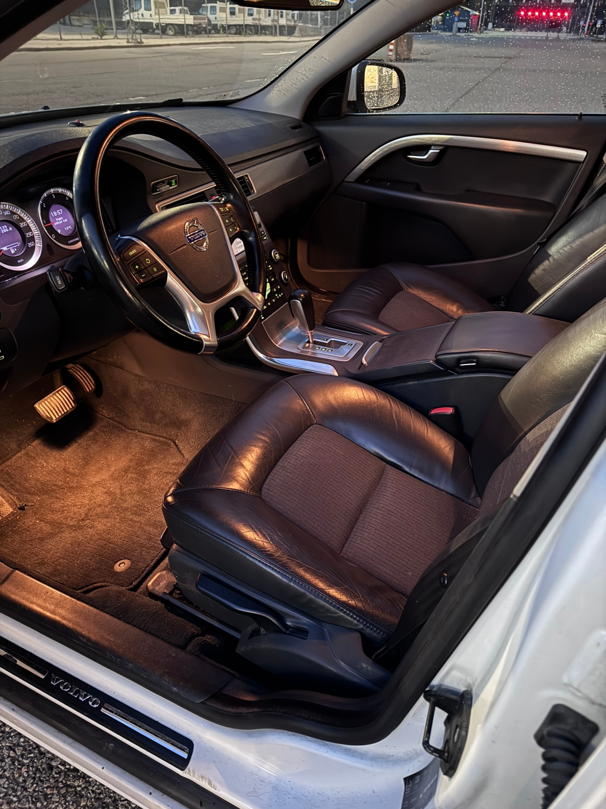 Volvo V70 D3 Geartronic 2011, bild 6/8