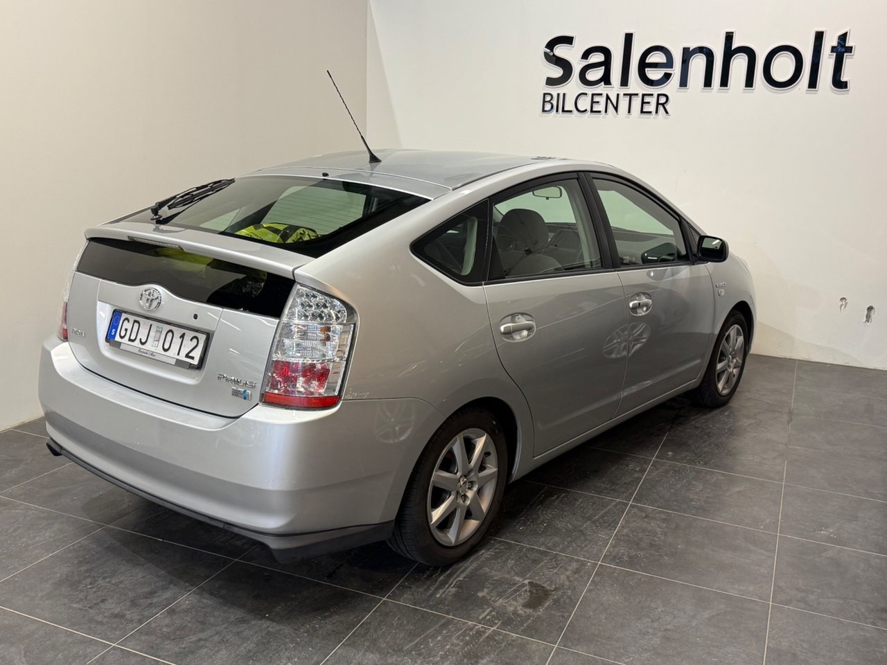 Toyota Prius 1.5 VVT-i + 3CM CVT 1 ägare 2006, bild 7/10