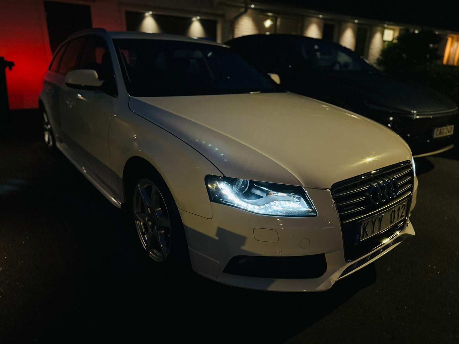 Audi A4 Avant 2.0 TFSI Quattro Manuell 2012, bild 7/8