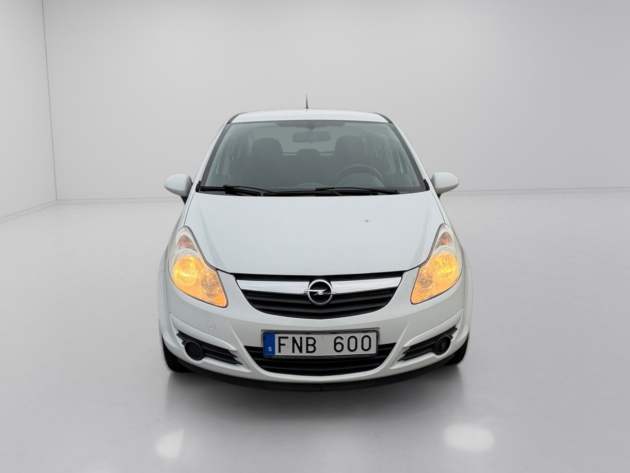 Opel Corsa 5-dörrar 1.2 85hk 2011, bild 2/10