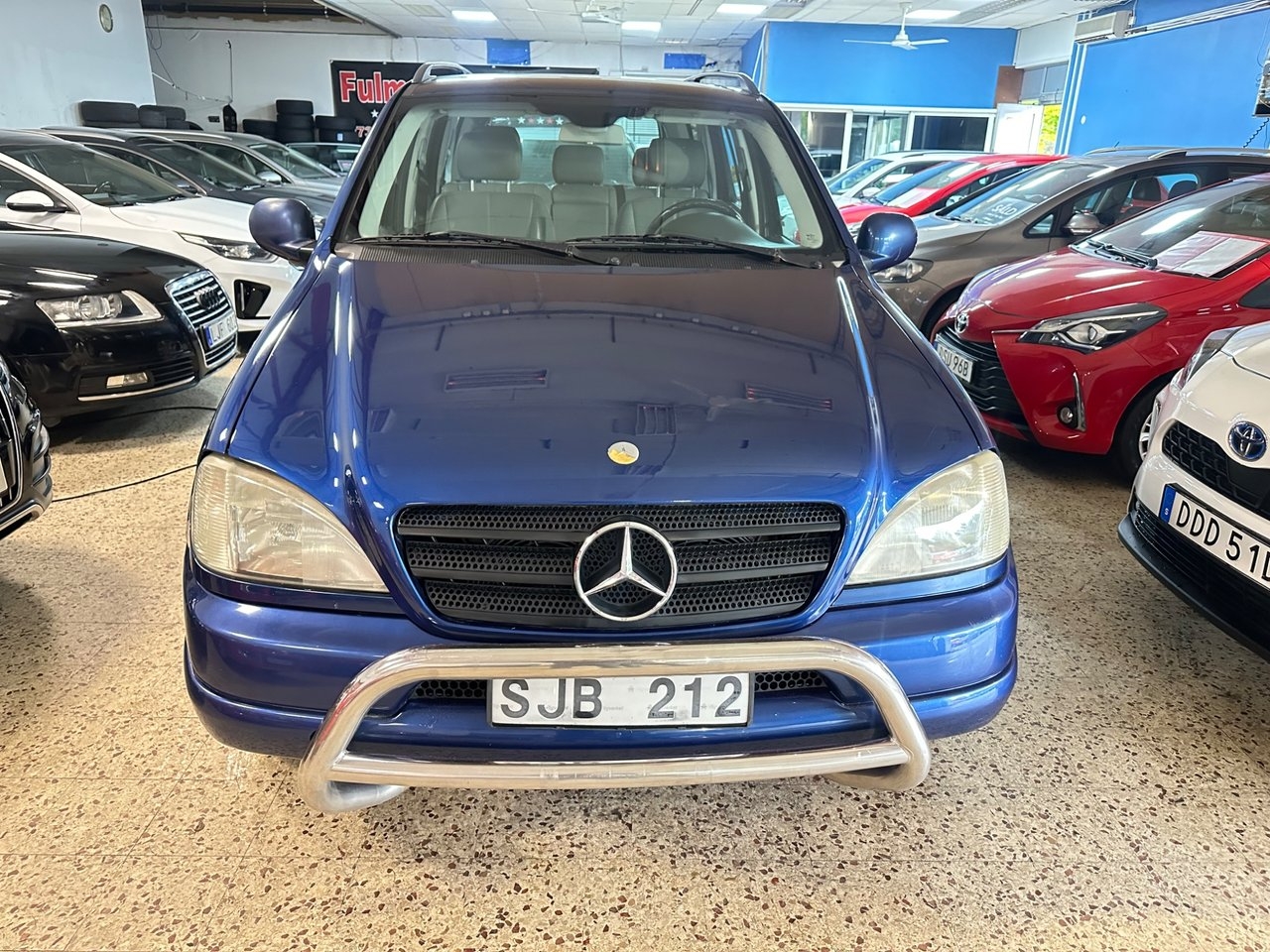 Mercedes-Benz ML 320 2001, bild 2/10