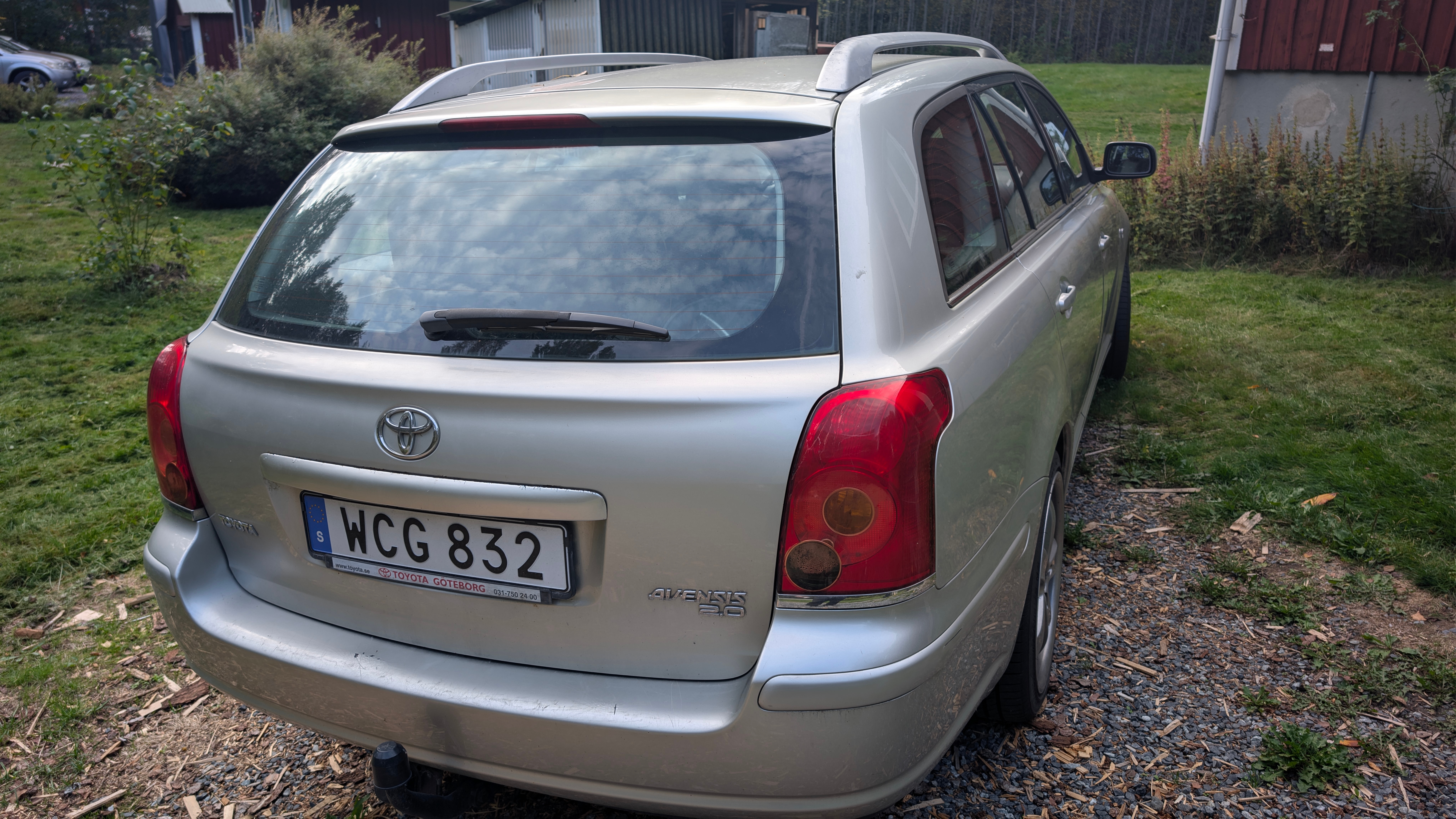 Toyota Avensis 2004, bild 3/5